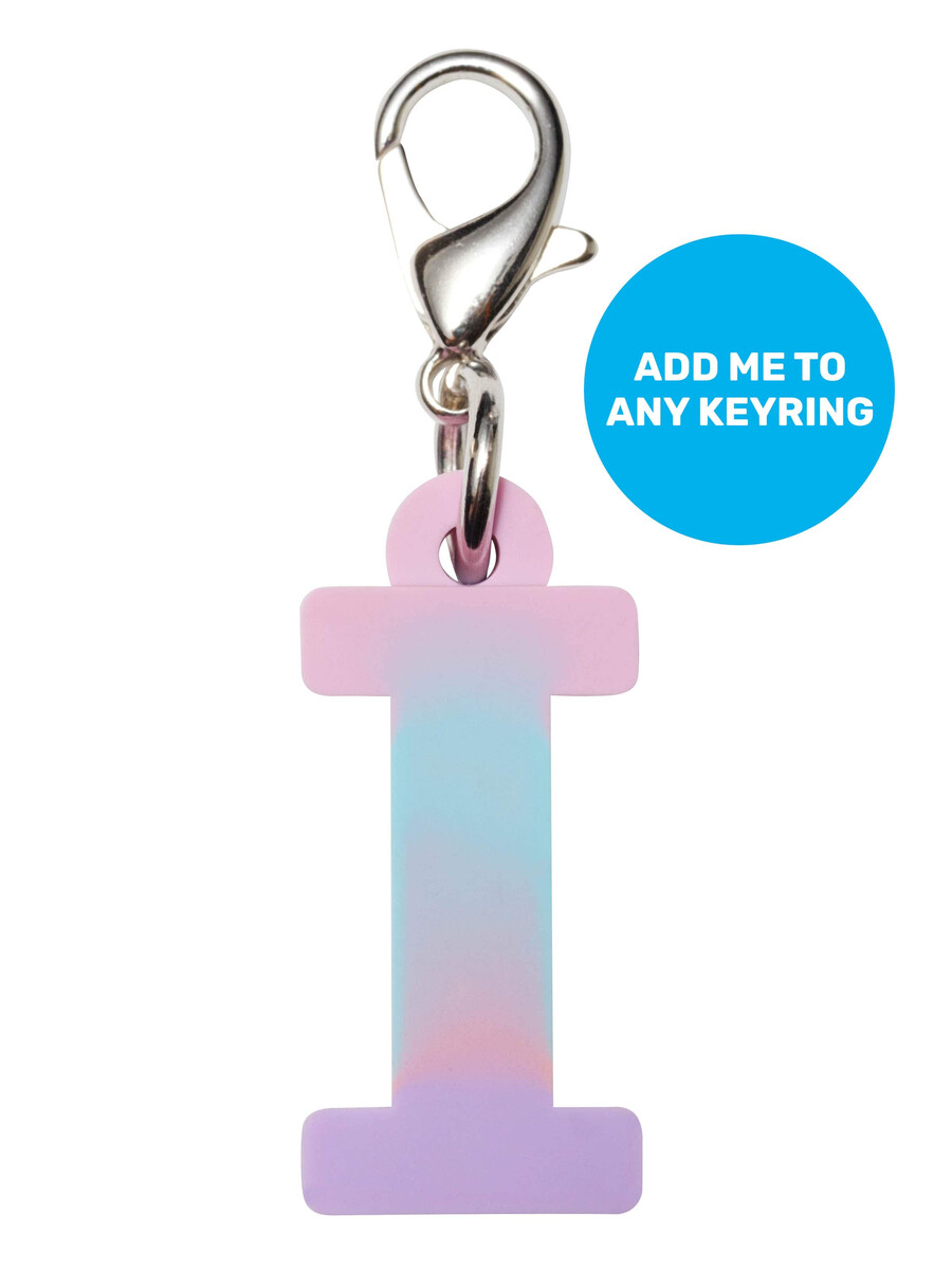 breloc mini-alfabet roz cu accesorii