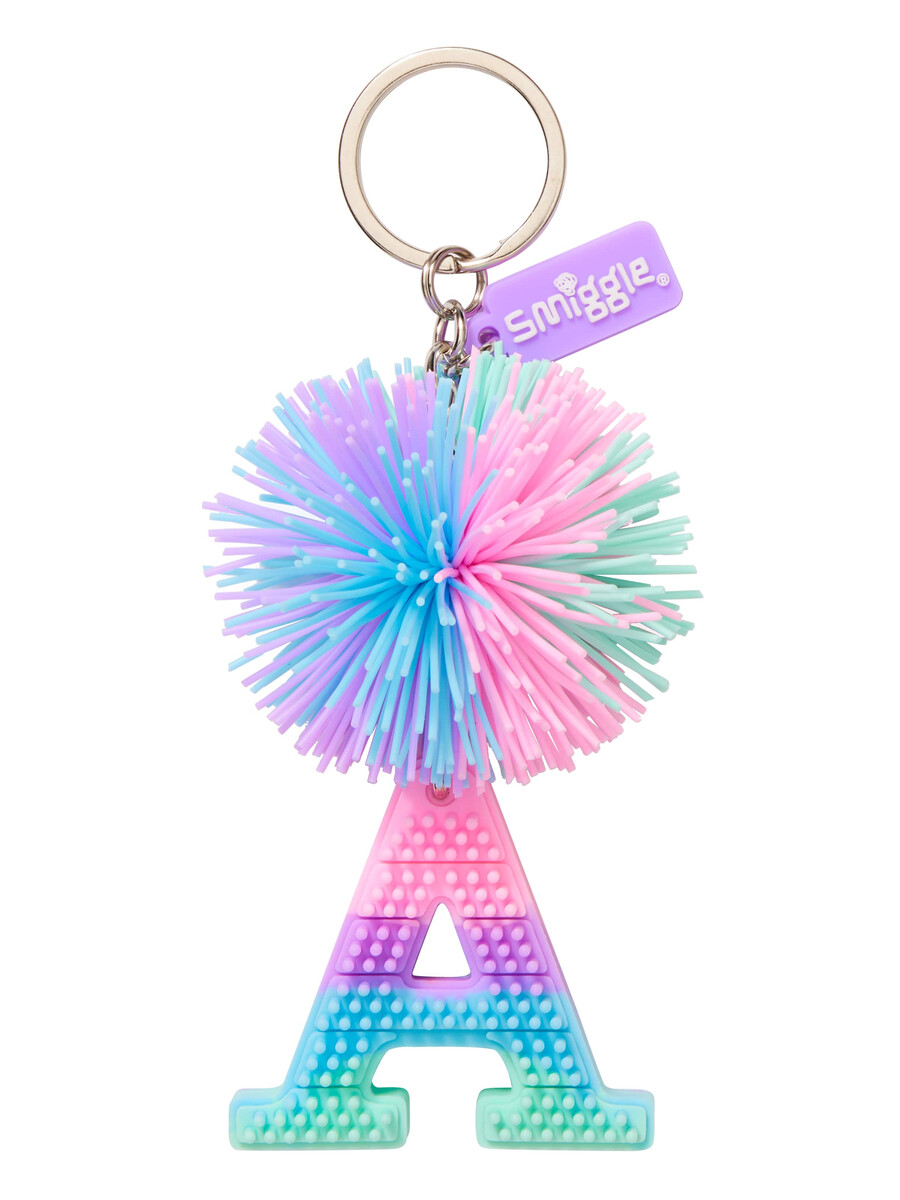 breloc cu alfabet parfumat cu pom-pom pastel