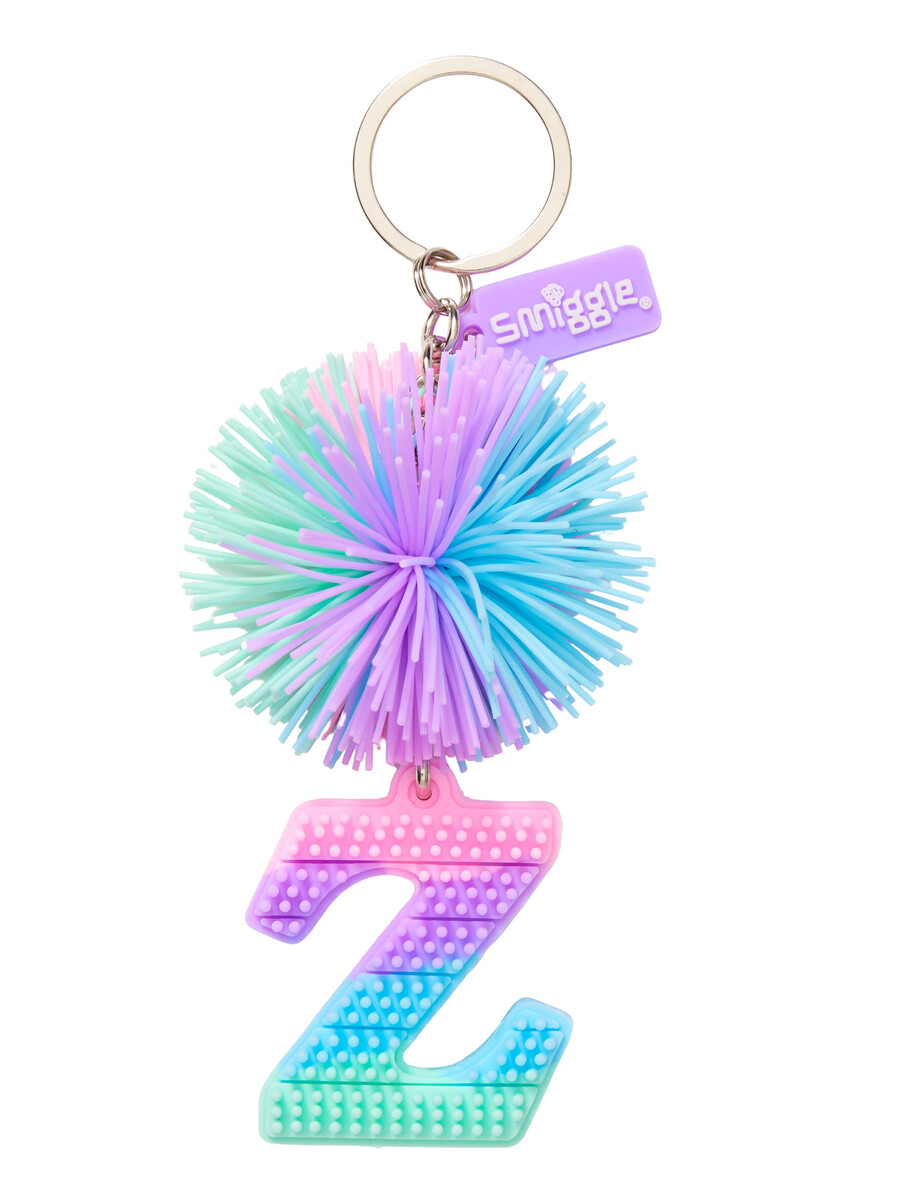 breloc cu alfabet parfumat cu pom-pom pastel